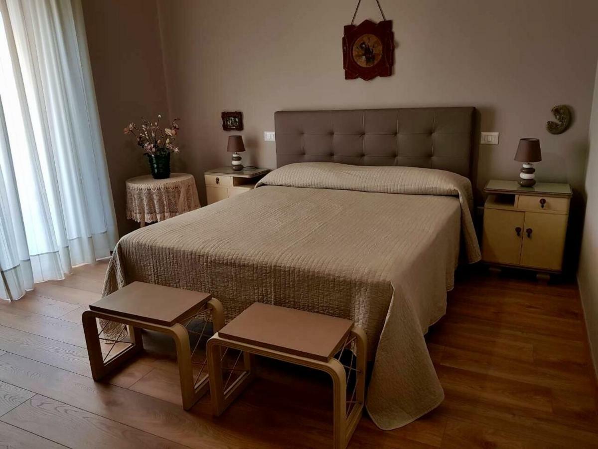 Bed and Breakfast Armonia à Salernes Extérieur photo