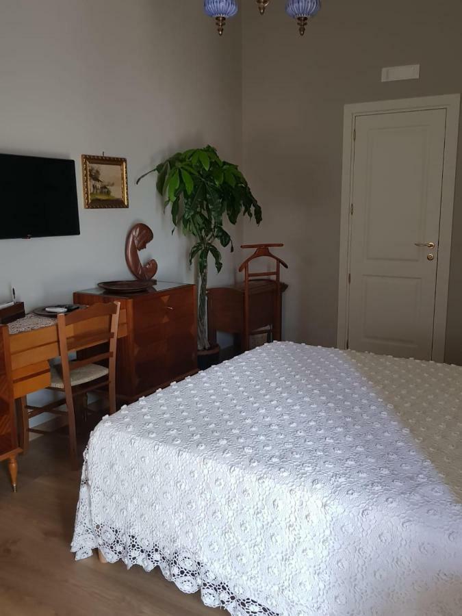 Bed and Breakfast Armonia à Salernes Extérieur photo